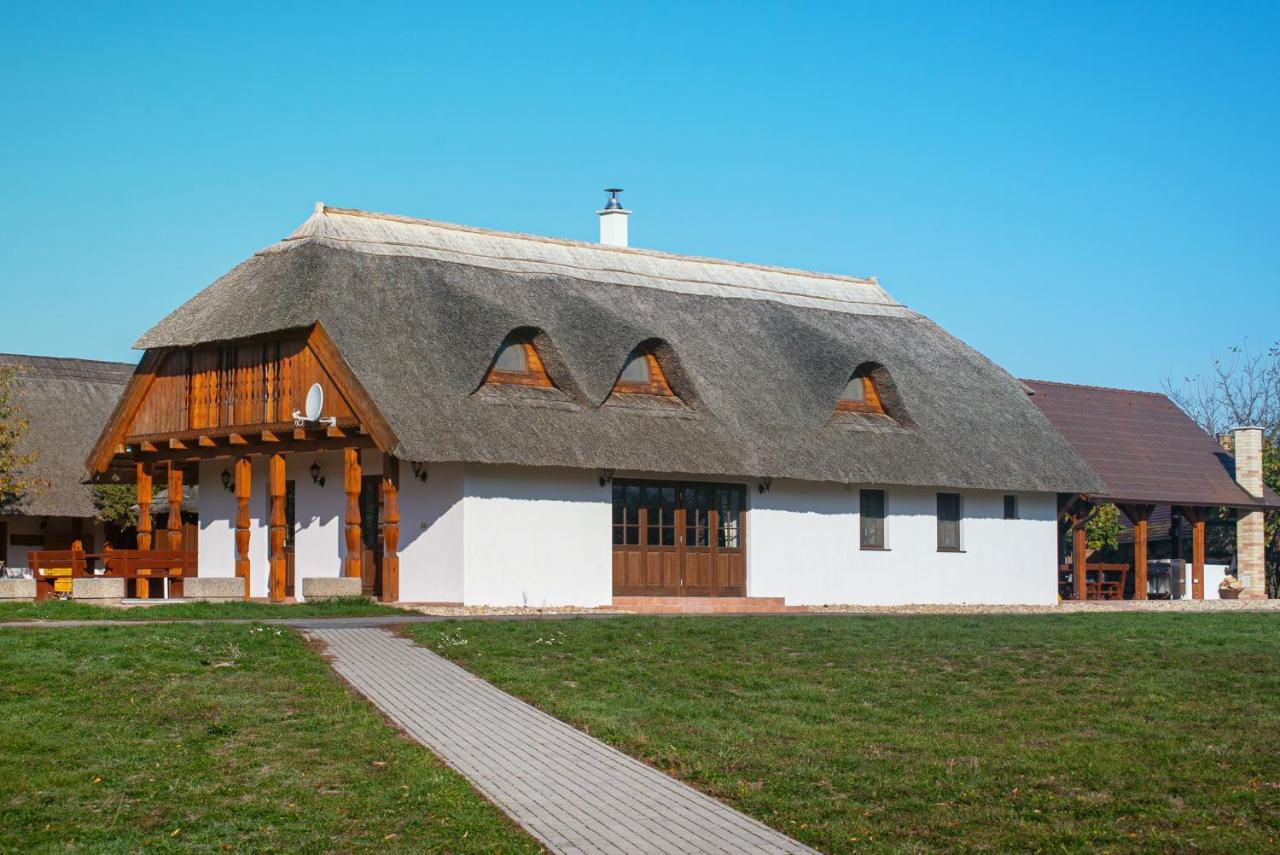 Csodaszarvas Vendeghazak Rabahidveg Exterior foto